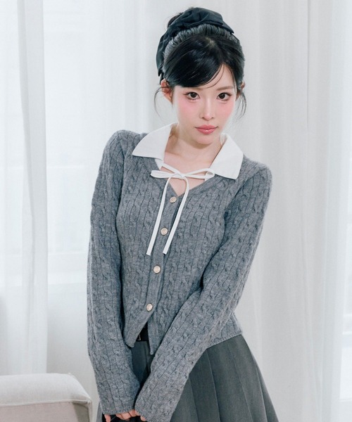 OLIVE des OLIVE（オリーブデオリーブ）の「金ボタンレイヤードニット（ニット/セーター・レディース・オフホワイト/トップグレー/ブラック/ダークブラウン・FREE）」の3枚目の写真