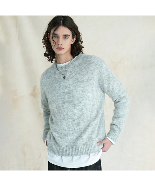 AVANDRESS(アバンドレス )の「Round Angora Knit - 6 COL(ニット/セーター・レディース・エメラルドブルー/ブラック/パープル/杢グレー/Mustard・1/2)」の3枚目の写真