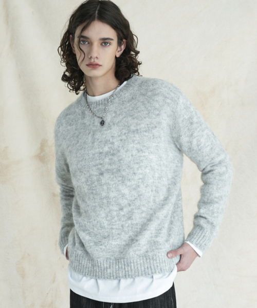 AVANDRESS(アバンドレス )の「Round Angora Knit - 6 COL(ニット/セーター・レディース・エメラルドブルー/ブラック/パープル/杢グレー/Mustard・1/2)」の10枚目の写真