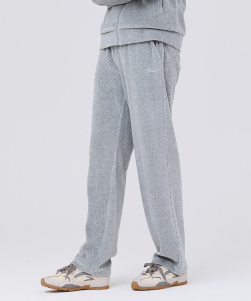 CHASECULT(チェイスカルト)の「レディース ベロアストレートパンツ-グレー(スウェットパンツ・レディース・MD.Gray・70/76/67)」の2枚目の写真