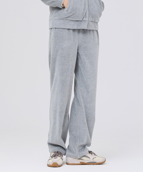 CHASECULT(チェイスカルト)の「レディース ベロアストレートパンツ-グレー(スウェットパンツ・レディース・MD.Gray・70/76/67)」の3枚目の写真