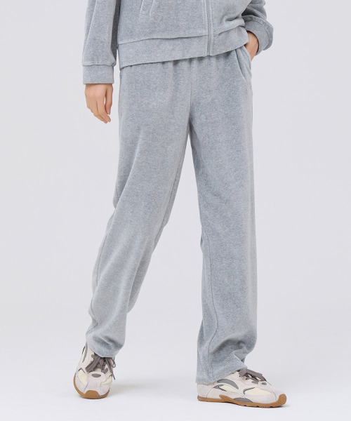 CHASECULT(チェイスカルト)の「レディース ベロアストレートパンツ-グレー(スウェットパンツ・レディース・MD.Gray・70/76/67)」の5枚目の写真