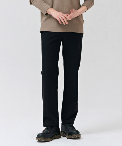 CHASECULT(チェイスカルト)の「男性ストレートストレッチパンツ-DERK2213B03(スラックス・メンズ・ブラック・82/86/70/76)」の1枚目の写真