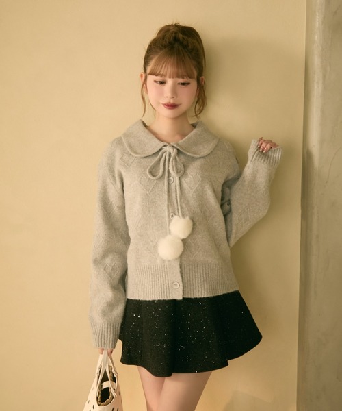 TITTY&CO.（ティティーアンドコー）の「ポンポン付きハート編みニット（カーディガン/ボレロ・レディース・アイボリー/グレー/ライトブルー/ライトグレー・FREE）」の2枚目の写真