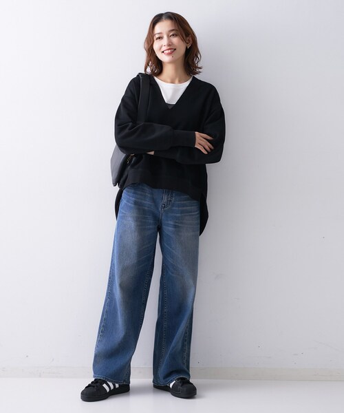 UNTITLED(アンタイトル)の「【Liyoca】ソフト裏毛Vネックプルオーバー(Tシャツ/カットソー・レディース・ブラック/ベージュ・02)」の6枚目の写真