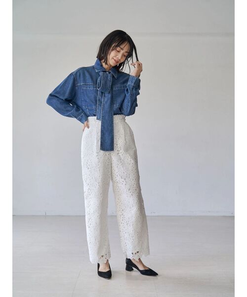 TONAL(トーナル)の「テンセルデニムボウタイブラウス(シャツ/ブラウス・レディース・ブラック/インディゴブルー・MEDIUM)」の7枚目の写真