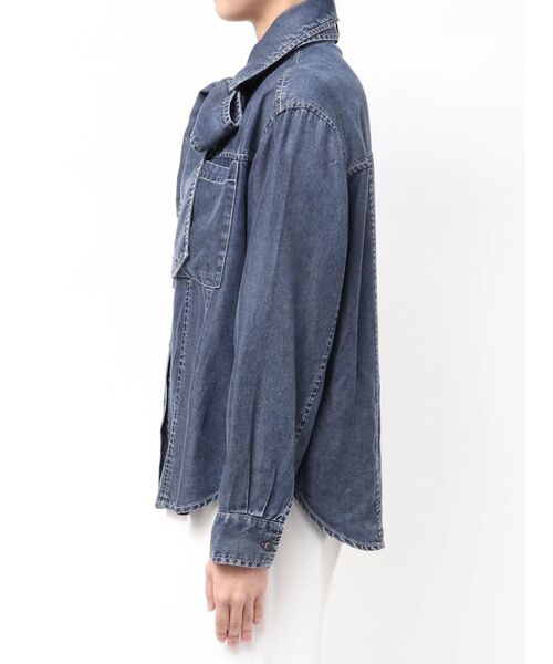 TONAL(トーナル)の「テンセルデニムボウタイブラウス(シャツ/ブラウス・レディース・ブラック/インディゴブルー・MEDIUM)」の20枚目の写真