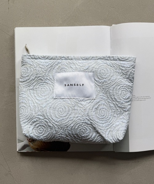 SANSeLF(サンセルフ)の「【SANSeLF】 ローズエンボスポーチ saa25a226(ポーチ・レディース・ライトブルー・FREE)」の1枚目の写真