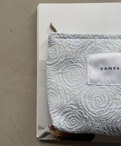 SANSeLF(サンセルフ)の「【SANSeLF】 ローズエンボスポーチ saa25a226(ポーチ・レディース・ライトブルー・FREE)」の3枚目の写真