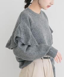 フリルクルーネックニット