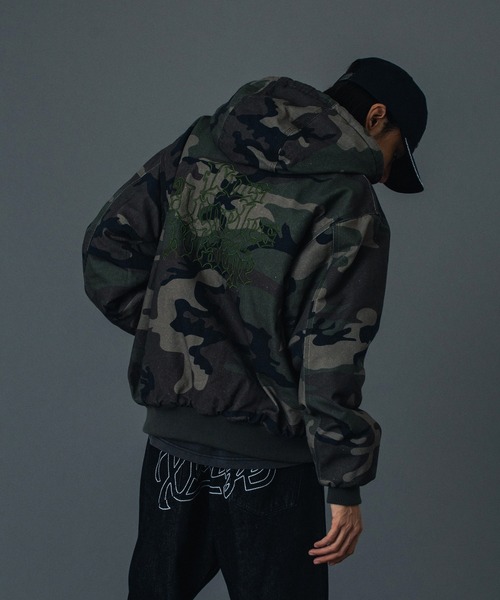 XLARGE（エクストララージ）の「PATCHED OLD ENGLISH HOODED WORK JACKET（ブルゾン・メンズ・ブラック/グレー/カモフラージュ/ネイビー・S/M/L/XL）」の6枚目の写真