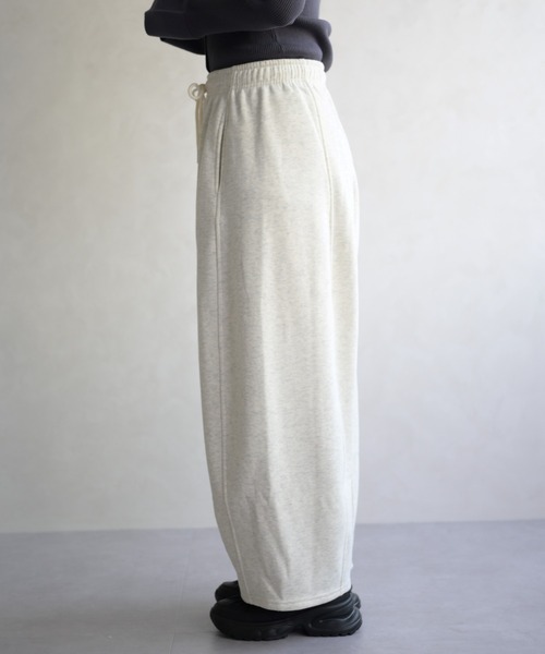 31 Sons de mode（トランテアン　ソン　ドゥ　モード）の「カットイージーパンツ（その他パンツ・レディース・ライトグレー・ﾌﾘ-）」の13枚目の写真