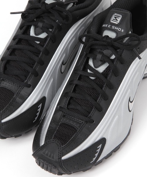 NIKE(ナイキ)の「【HEREIAM】NIKE(ナイキ)/W Shox R4(スニーカー・メンズ・ブラック/シルバー・26.0cm/27.0cm/28.0cm)」の19枚目の写真