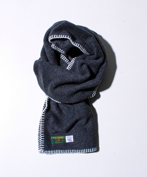 TWEED MILL（ツイードミル）の「【GLOSTER別注】【TWEEDMILL】ブランケットステッチフリーススカーフ（マフラー・メンズ・グリーン系その他/ライトグレー/レッド/チャコールグレー/ブラック/アイボリー・FREE）」の4枚目の写真