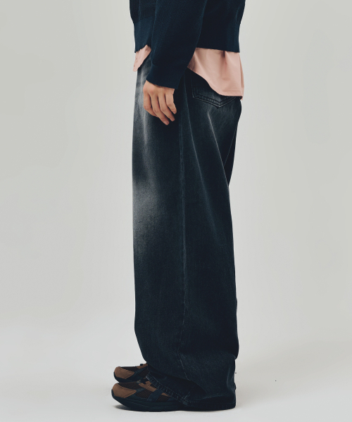 REFLYPERKY(リフライパーキー)の「LA8617 アメイズフローワイドデニム(ISLE BLACK)(デニムパンツ・メンズ・その他・SMALL/X-SMALL/L(32)/M(30)/XL(34))」の4枚目の写真