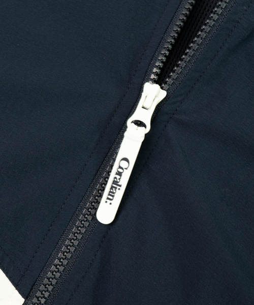 CORALIAN（コラリアン）の「ランオフナイロンウィンドブレーカージャケット（ナイロンジャケット・メンズ・その他・SMALL/MEDIUM/LARGE/X-LARGE/XX-LARGE/X-SMALL/XXX-LARGE/XXXX-LARGE）」の4枚目の写真