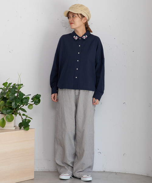 POU DOU DOU(プードゥドゥ)の「衿先フラワー刺繍ブラウス(シャツ/ブラウス・レディース・レッド/ネイビー/オフホワイト・M)」の20枚目の写真