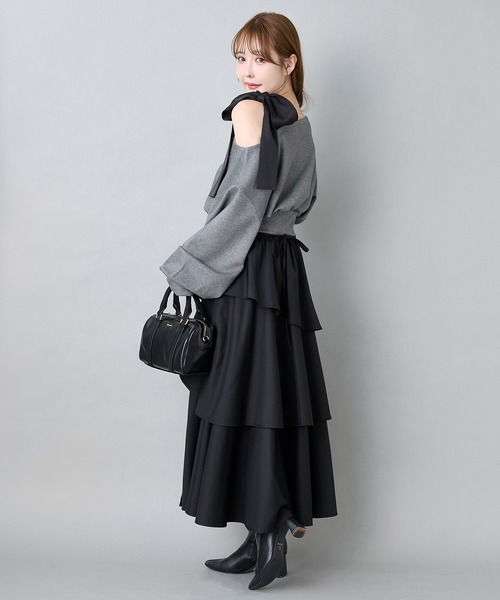 one after another NICE CLAUP(ワンアフターアナザーナイスクラップ)の「スリットティアードスカート(スカート・レディース・ブラック/ベージュ/チャコールグレー・FREE)」の17枚目の写真