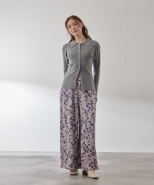 QUEENS COURT（クイーンズコート）の「クルミボタンポロニットカーディガン≪手洗い可能≫（カーディガン/ボレロ・レディース・オフホワイト/ブラック/ピンク/ダークグレー・M）」の7枚目の写真