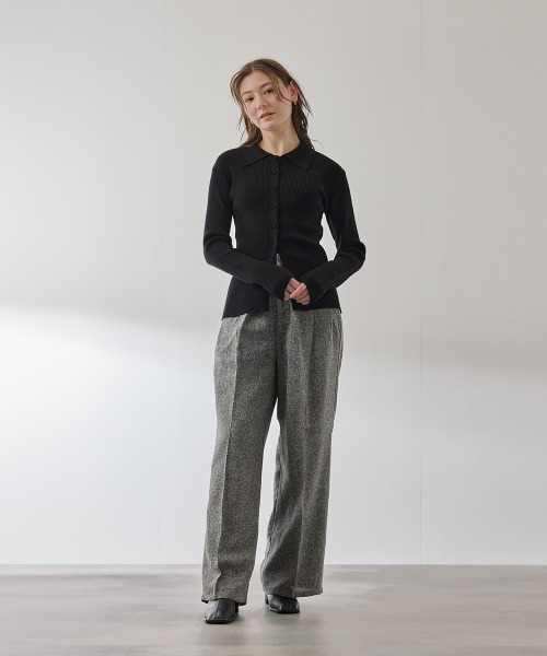 QUEENS COURT（クイーンズコート）の「クルミボタンポロニットカーディガン≪手洗い可能≫（カーディガン/ボレロ・レディース・オフホワイト/ブラック/ピンク/ダークグレー・M）」の11枚目の写真