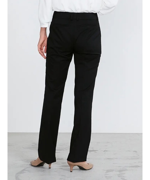 Perfect Suit FActory（パーフェクトスーツファクトリー）の「シルク混リクルート　ギャバセットアップ　セミフレアーパンツ（スラックス・レディース・ブラック・11号）」の4枚目の写真