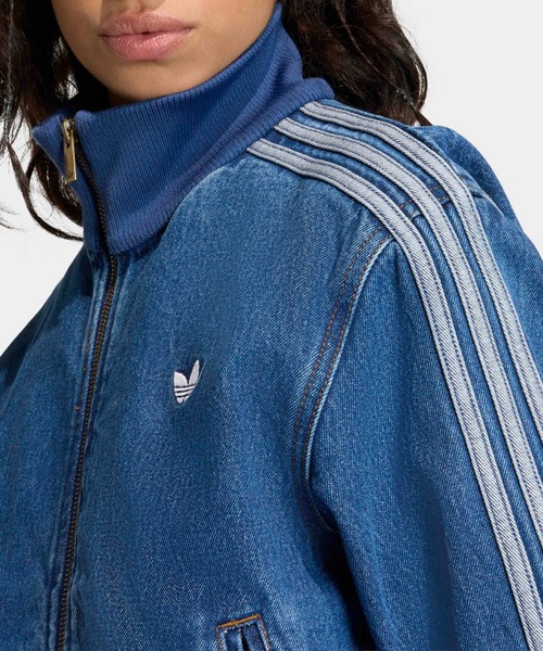 adidas（アディダス）の「ファイヤーバード トラックトップ デニム / ジャージ / トラックジャケット / アディダスオリジナルス adidas Originals（ジャージ・レディース・ブルー・LARGE/MEDIUM/SMALL/XX-LARGE/X-LARGE/X-SMALL）」の3枚目の写真
