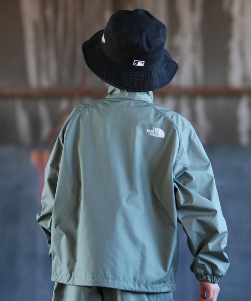THE NORTH FACE(ザノースフェイス)の「THE NORTH FACE ザ・ノース・フェイス ワイドシルエット ジャケット NPJ22602(その他アウター・キッズ・ブラック/ダークグリーン・130cm/140cm/150cm/160cm)」の11枚目の写真