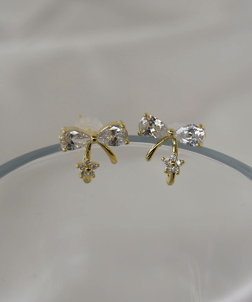 LA MUe(ラミュー)の「【LA MUE】シルバー925ポスト ビジュー スター&リボンピアス(ピアス(両耳用)・レディース・ゴールド/シルバー・FREE)」の2枚目の写真