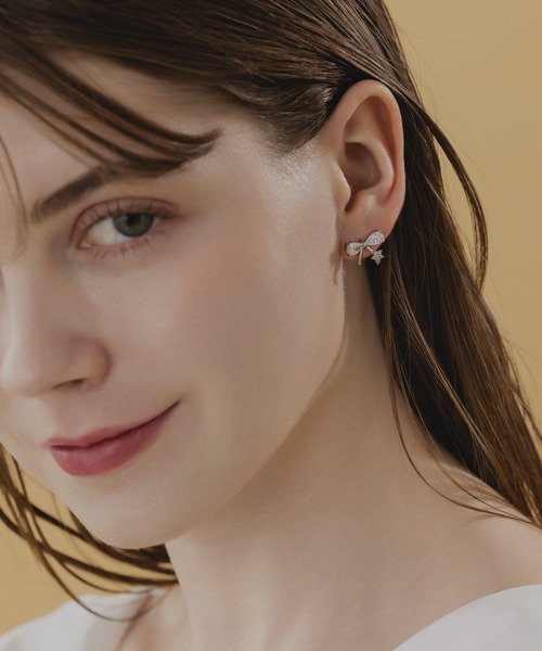 LA MUe(ラミュー)の「【LA MUE】シルバー925ポスト ビジュー スター&リボンピアス(ピアス(両耳用)・レディース・ゴールド/シルバー・FREE)」の8枚目の写真