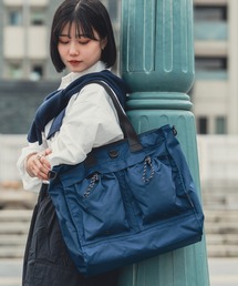 KiU（キウ）の「キウ 多機能2WAYヘルメットバッグ 13インチPC対応(24L)（トートバッグ）」