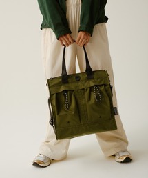 KiU（キウ）の「キウ 多機能2WAYヘルメットバッグ 13インチPC対応(24L)（トートバッグ）」