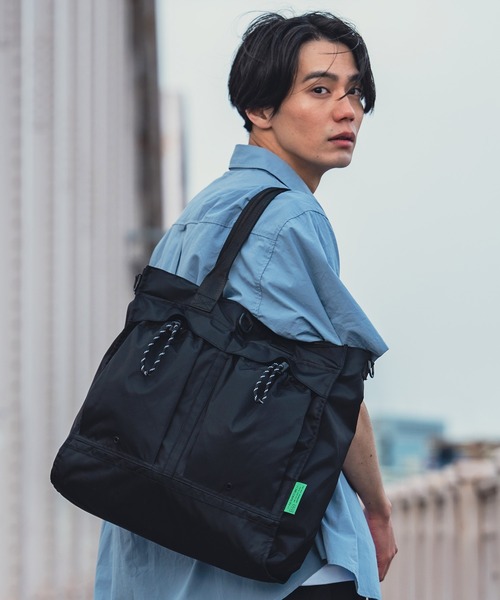 キウ 多機能2WAYヘルメットバッグ 13インチPC対応（24L）（トート