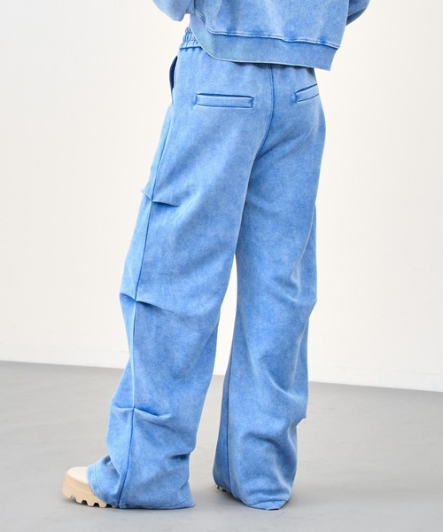 ANAP（アナップ）の「ウォッシュ加工 サイドタック デザイン ボリューム フレア パンツ（その他パンツ・レディース・グレー/ブルー/ブラック・F）」の15枚目の写真