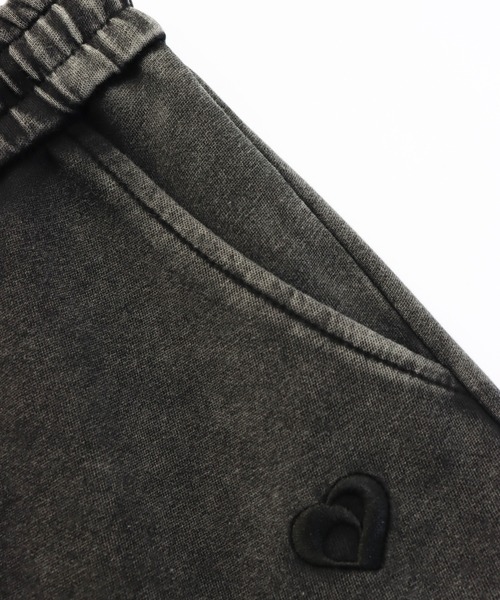 ANAP（アナップ）の「ウォッシュ加工 サイドタック デザイン ボリューム フレア パンツ（その他パンツ・レディース・グレー/ブルー/ブラック・F）」の12枚目の写真