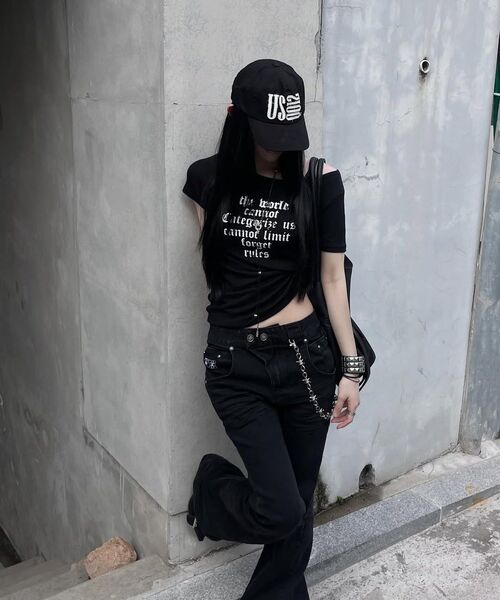 OPUS 0012（オーパス0012）の「Op. 09 WICKED SLIM FLARE DENIM PANTS D/GRAY（デニムパンツ・レディース・その他・S/M）」の5枚目の写真