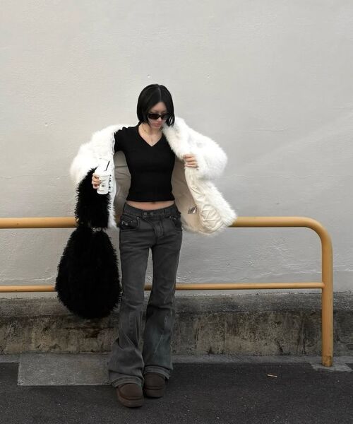 OPUS 0012（オーパス0012）の「Op. 09 WICKED SLIM FLARE DENIM PANTS D/GRAY（デニムパンツ・レディース・その他・S/M）」の2枚目の写真
