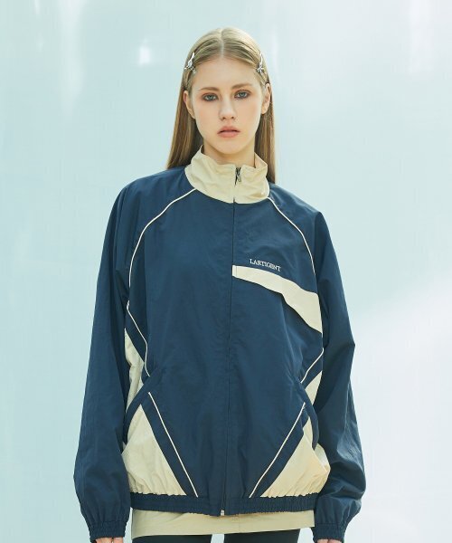 LARTIGENT(ラーティゼン)の「L9 COLOURWAY NYLON JACKET(NAVY)(ナイロンジャケット・レディース・その他・FREE)」の1枚目の写真