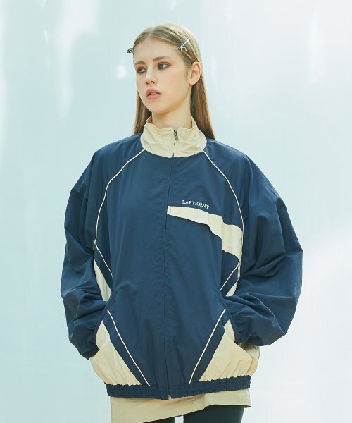 LARTIGENT(ラーティゼン)の「L9 COLOURWAY NYLON JACKET(NAVY)(ナイロンジャケット・レディース・その他・FREE)」の3枚目の写真