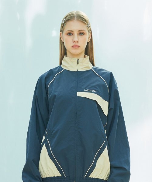 LARTIGENT(ラーティゼン)の「L9 COLOURWAY NYLON JACKET(NAVY)(ナイロンジャケット・レディース・その他・FREE)」の5枚目の写真