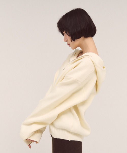 FMiBL（ファミル）の「ハーフジップフードニット（ニット/セーター・レディース・オフホワイト/グレー・FREE）」の7枚目の写真