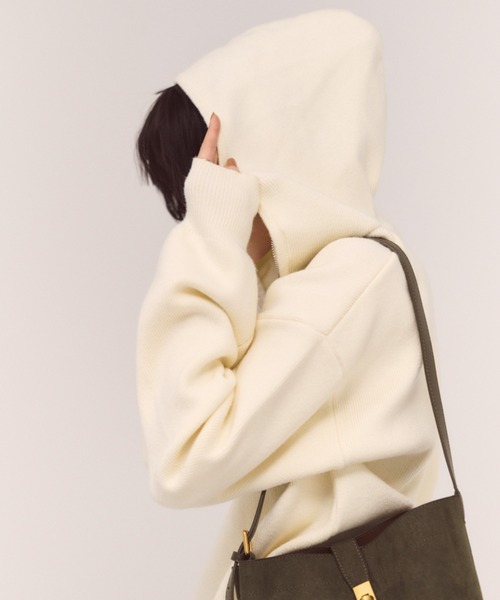 FMiBL（ファミル）の「ハーフジップフードニット（ニット/セーター・レディース・オフホワイト/グレー・FREE）」の9枚目の写真