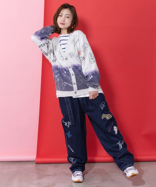 ScoLar Parity（スカラーパリティ）の「361102：らくがき風ワッペンベルト付きパンツ（デニムパンツ・レディース・アイボリー/ブルー・M）」の4枚目の写真