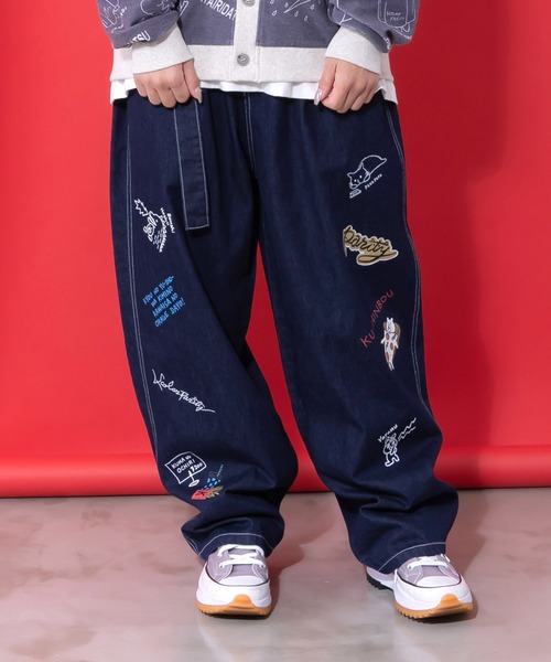 ScoLar Parity（スカラーパリティ）の「361102：らくがき風ワッペンベルト付きパンツ（デニムパンツ・レディース・アイボリー/ブルー・M）」の5枚目の写真