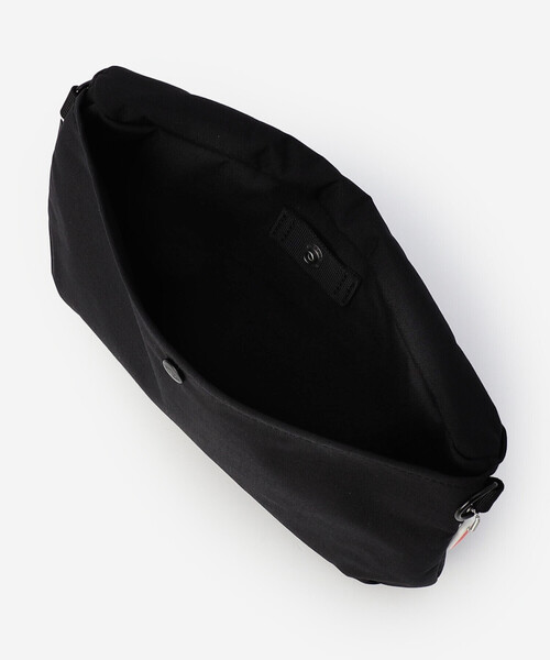 DANTON(ダントン)の「DANTON | コーデュラナイロン ショルダーポーチ PALAIS GARNIER UNISEX(ショルダーバッグ・レディース・ブラック/ブルー系その他5・-)」の12枚目の写真