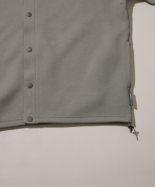 FREAK'S STORE（フリークスストア）の「ビッグシルエット ダンボール ワンポイントロゴ スナップボタン スピンドル スウェットカーディガン（カーディガン/ボレロ・メンズ・その他9/チャコールグレー/オリーブ/ブラック/ライトグレー/ブラウン/ベージュ・LARGE/SMALL/MEDIUM）」の15枚目の写真