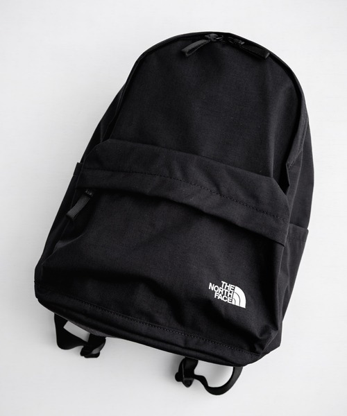 THE NORTH FACE(ザノースフェイス)の「THE NORTH FACE ザ・ノースフェイス TNF DAY PACK M デイパック/ナイロンリュック(バックパック/リュック・メンズ・ブラウン/チャコール/ブラック/アイボリー・FREE)」の22枚目の写真