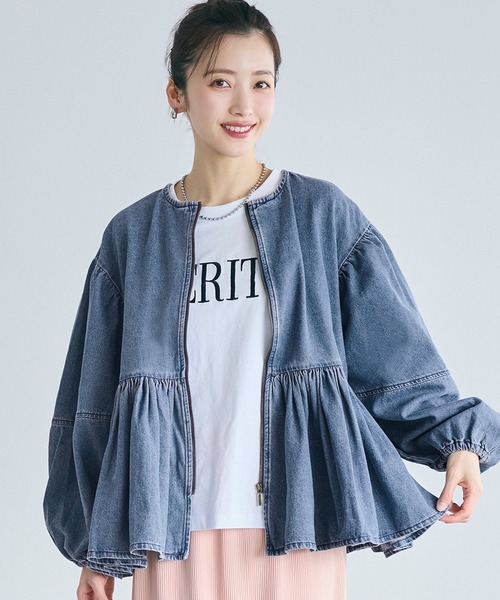 coca(coca)(コカ)の「【WEB限定セール】デニムギャザーアウター(デニムジャケット・レディース・ホワイト/ブルー・M/L)」の2枚目の写真
