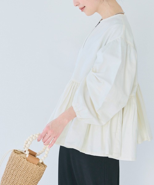 coca(coca)(コカ)の「【WEB限定セール】デニムギャザーアウター(デニムジャケット・レディース・ホワイト/ブルー・M/L)」の7枚目の写真