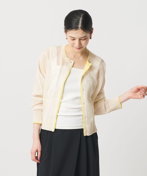 BEAUTY&YOUTH UNITED ARROWS(ビューティーアンドユースユナイテッドアローズ)の「ライン クルーネック カーディガン ウォッシャブル(カーディガン/ボレロ・レディース・ベージュ/オフホワイト/ブラック・FREE)」の4枚目の写真