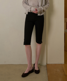 WITHOUT SUMMER（ウィズアウトサマ）の「ボタンカプリパンツ（その他パンツ）」